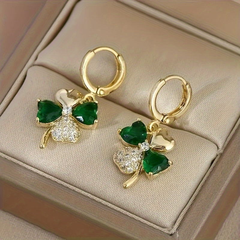 [1 Pair Stylish Four-Leaf Earrings] 1 pair of exquisite and stylish four-leaf Grass earrings, versatile and easy to wear, perfect to match any outfit, this accessory is beautifully designed with attention to detail